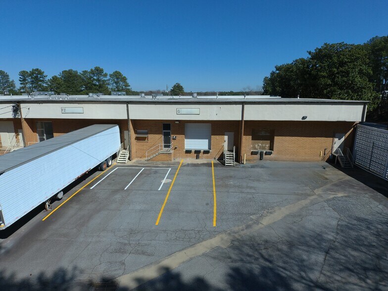 More Photos Of 4507 Mills Pl SW, Atlanta Warehouse For Lease