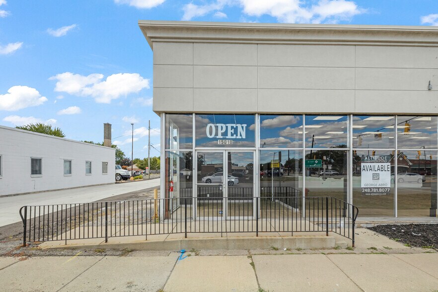 More Photos Of 15010 Fort St, Southgate Freestanding For Sale