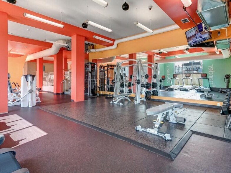 More Photos Of 2922 Aldrich Ave S, Minneapolis Apartments For Lease