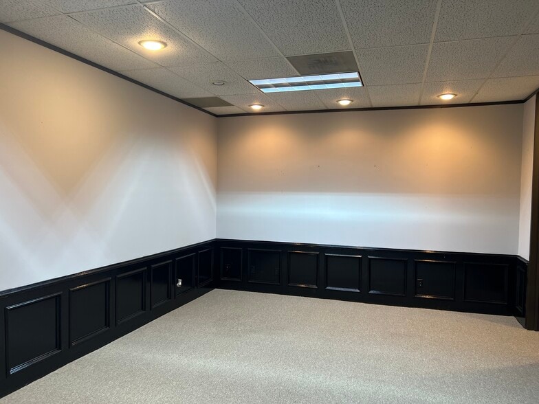 More Photos Of 3303 W FM-1960, Houston Medical For Lease