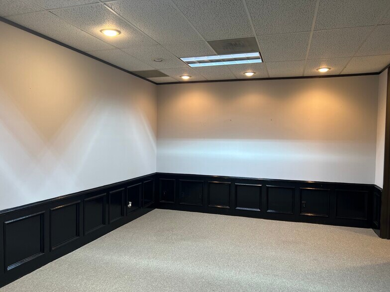 More Photos Of 3303 W FM-1960, Houston Medical For Lease