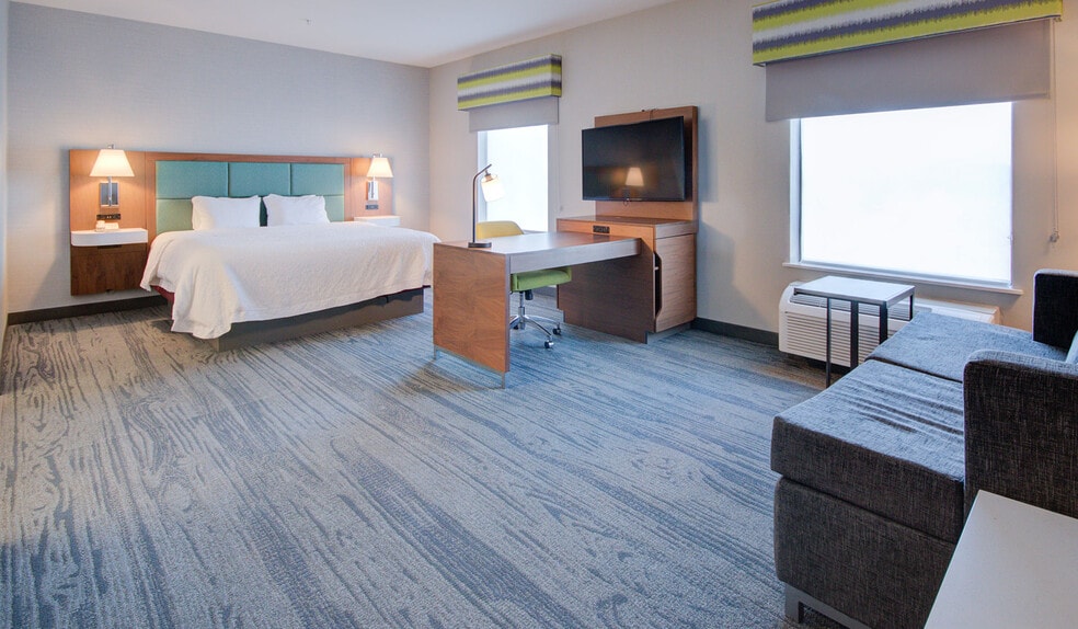 More Photos Of 4617 7th St, Bay City Hotel For Sale