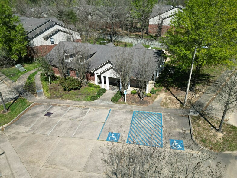 More Photos Of 1636 Raymond Rd, Jackson Apartments For Sale