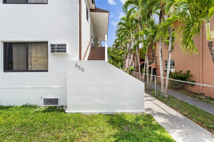 More Photos Of 550 SW 10th St, Miami Apartments For Sale