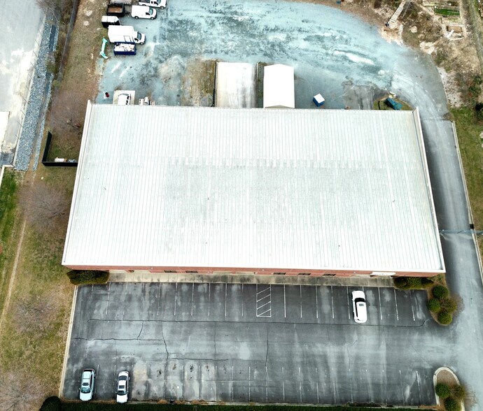 More Photos Of 1010 Van Buren Ave, Indian Trail Light Distribution For Lease