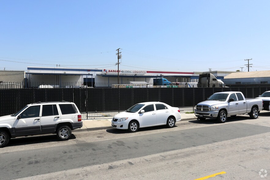 More Photos Of 2037 W 17th St, Long Beach Warehouse For Lease