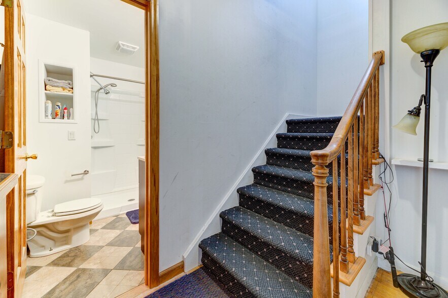 More Photos Of 160 Creamery Rd, Greenville Restaurant For Sale