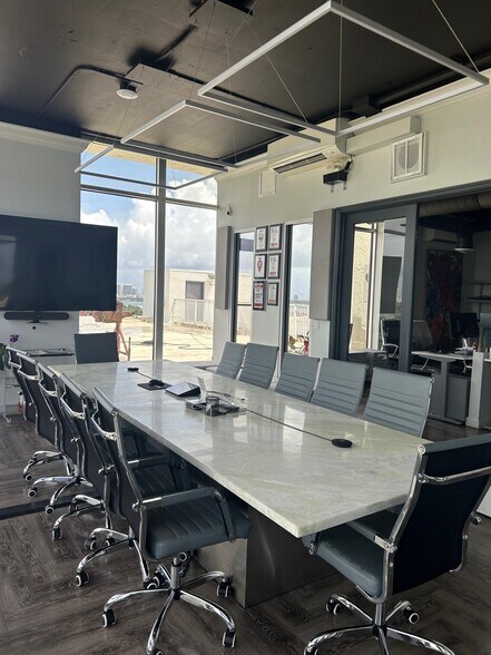 More Photos Of 13499 Biscayne Blvd, Miami Apartments For Lease