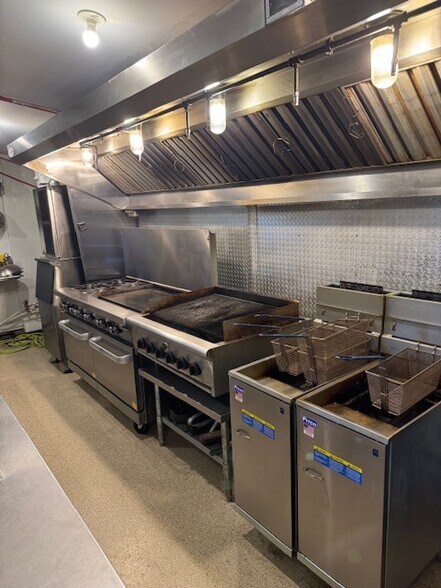 More Photos Of 1550 W Old Highway Rd, Morgan Restaurant For Sale