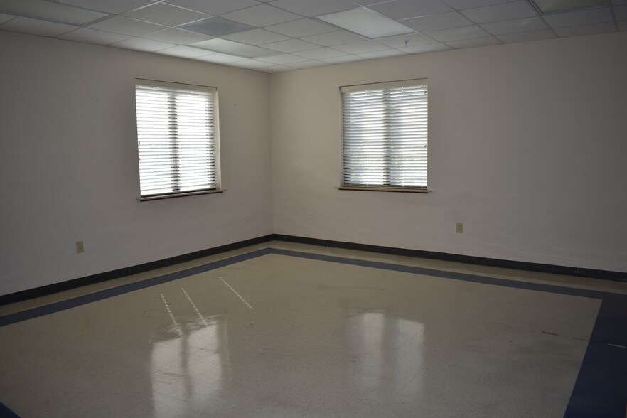 More Photos Of 8084 Rivers Ave, North Charleston Medical For Lease