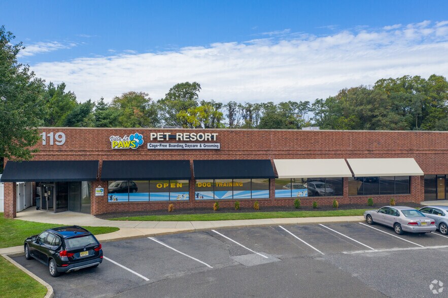 Primary Photo Of 119 E Kings Hwy, Maple Shade Township Light Distribution For Lease