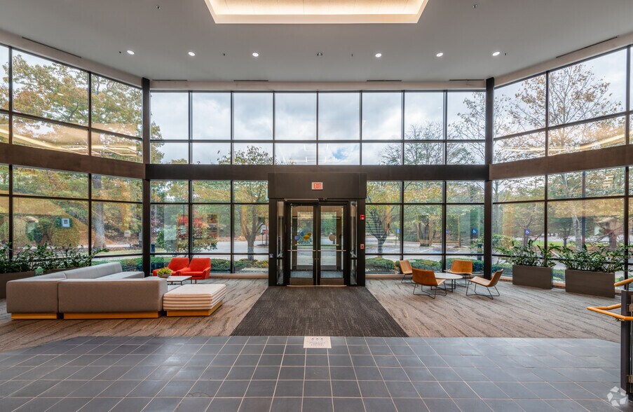 More Photos Of 2 Hampshire St, Foxborough Office For Lease