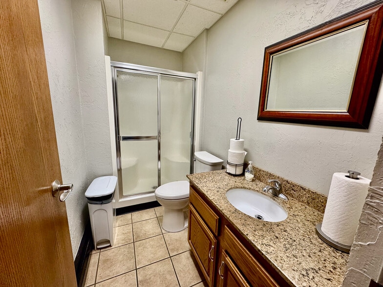 More Photos Of 1050 Triplett Blvd, Akron Warehouse For Sale