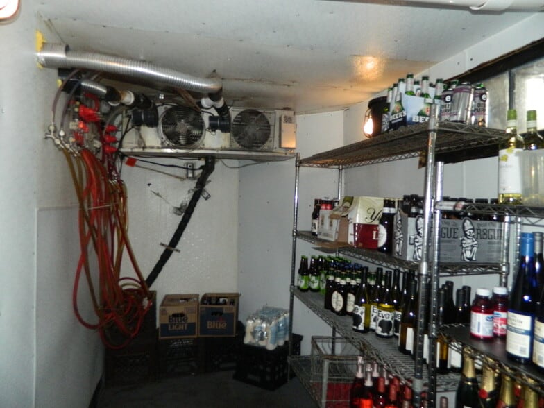 More Photos Of 304 Hawley Ave, Syracuse Restaurant For Lease