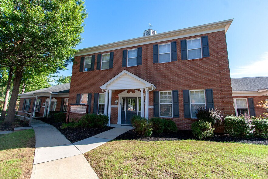 More Photos Of 211 Commons Way, Princeton Unknown For Lease