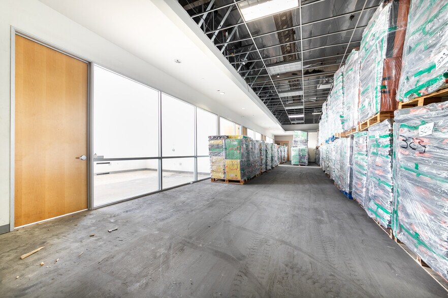 More Photos Of 15001 S Figueroa St, Gardena Distribution For Lease