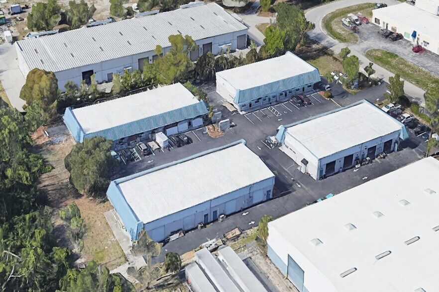 More Photos Of 2238 Hemingway Dr, Fort Myers Unknown For Lease