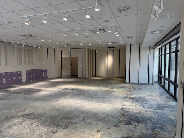 More Photos Of 500 N IH 69, Robstown Warehouse For Lease