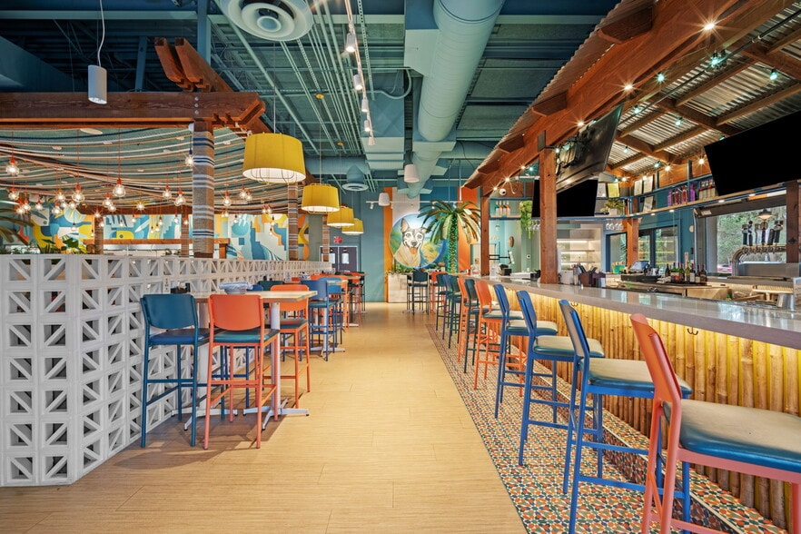More Photos Of 14 Folly Field Rd, Hilton Head Island Restaurant For Sale