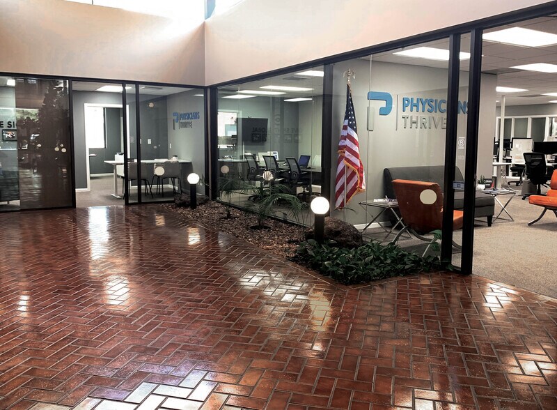 More Photos Of 11235 Davenport St, Omaha Office For Lease