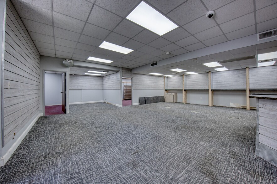 More Photos Of 226 Washington St, Newell Storefront Retail Residential For Sale