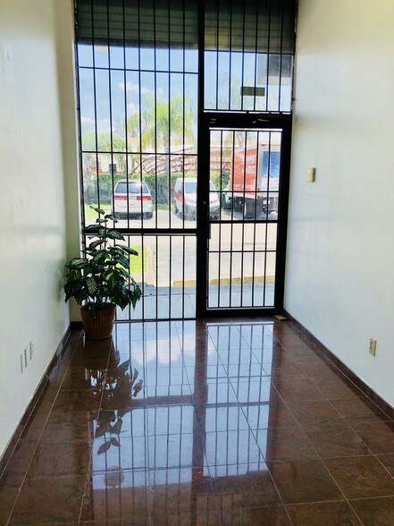More Photos Of 6820-6856 NW 77th Ct, Miami Warehouse For Lease