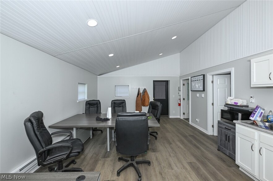 More Photos Of 420 Merrill St, Andover Warehouse For Sale