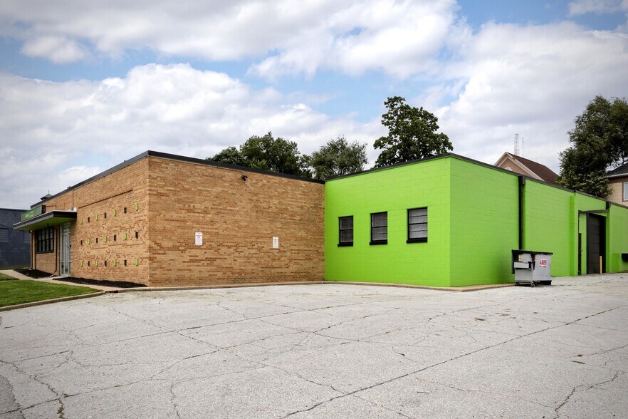 More Photos Of 2502 Leavenworth St, Omaha Light Manufacturing For Sale