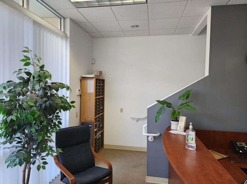 More Photos Of 2560-2566 Catamaran Way, Chula Vista Office For Lease
