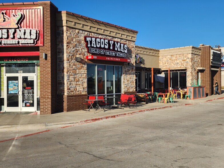 More Photos Of 2620 W I-20, Grand Prairie General Retail For Sale