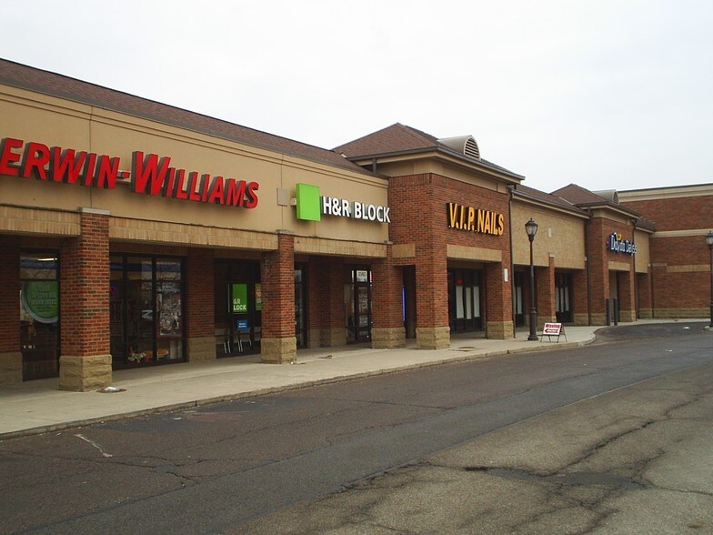 Primary Photo Of 3506-3648 Gender Rd, Canal Winchester General Retail For Lease