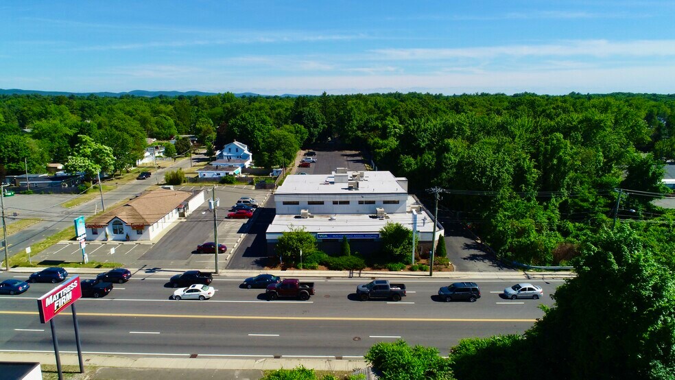 More Photos Of 1235 Boston Rd, Springfield Veterinarian Kennel For Lease