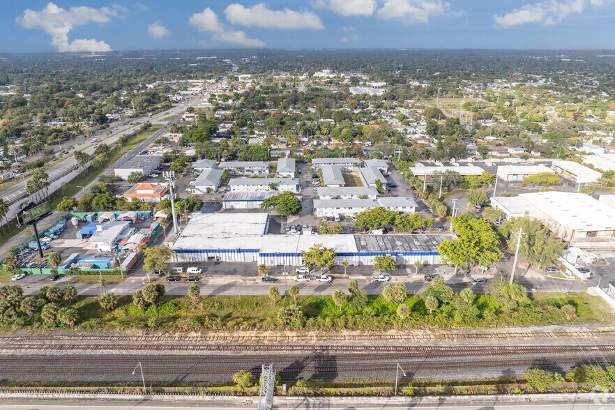 More Photos Of 1111 SW 21st Ave, Fort Lauderdale Warehouse For Lease
