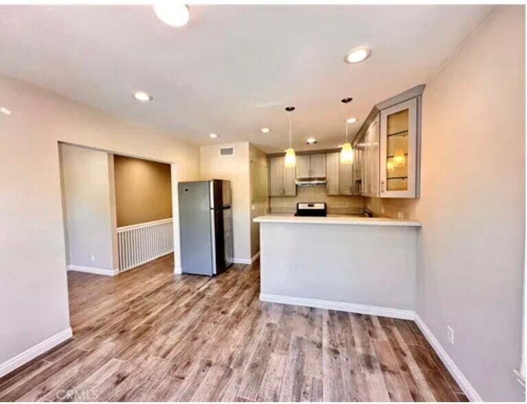 More Photos Of 221 Raymond Ave, Pasadena Apartments For Sale