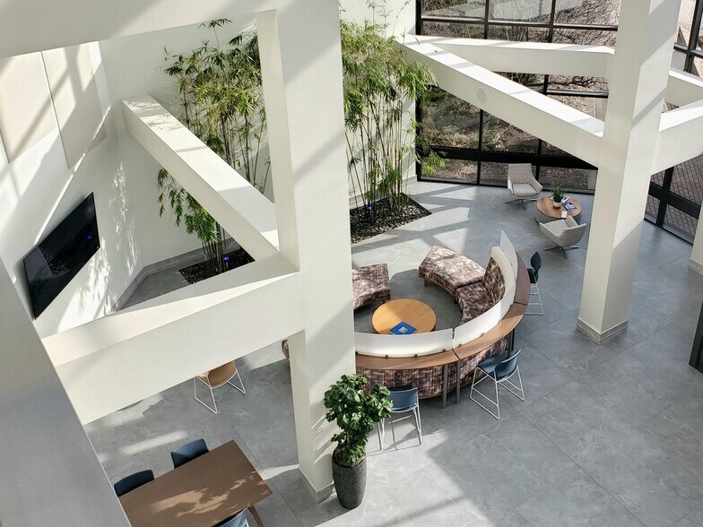 More Photos Of 433 S Main St, West Hartford Office For Lease