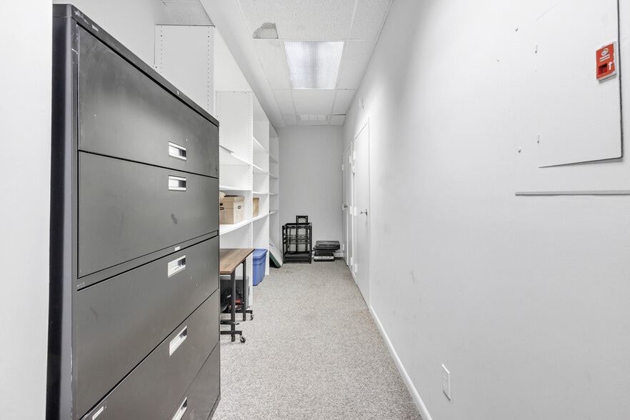 More Photos Of 324 Elm St, Monroe Medical For Sale