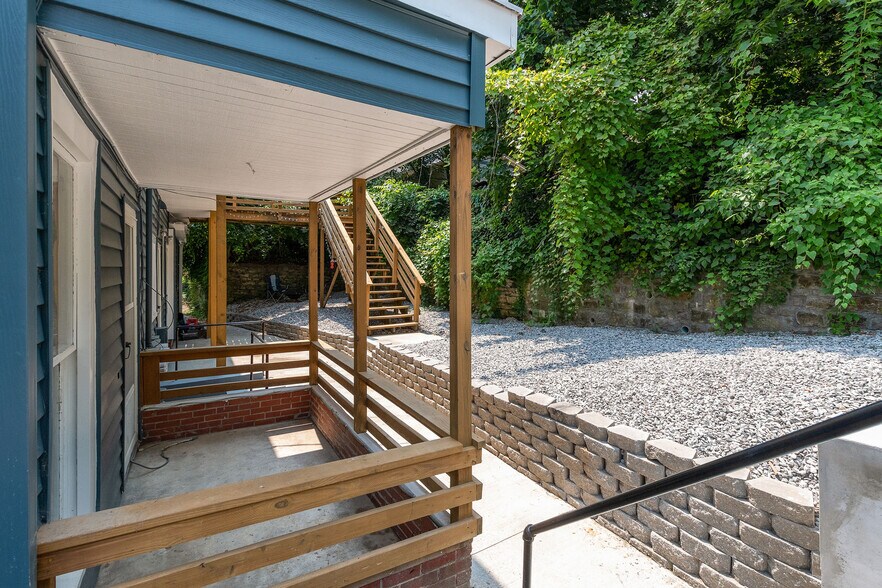 More Photos Of 306 Main St, Parkville Apartments For Sale