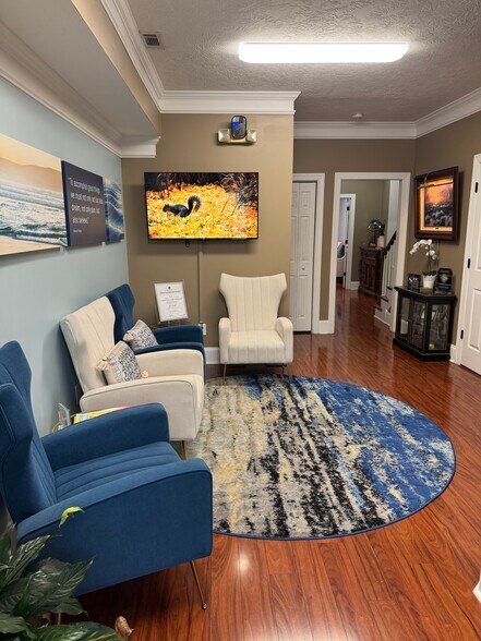 More Photos Of 601 N Belair Sq, Evans Loft Creative Space For Sale