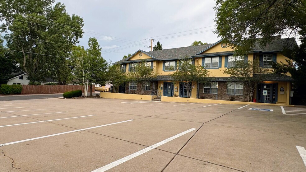 More Photos Of 408 N Kendrick St, Flagstaff Medical For Lease