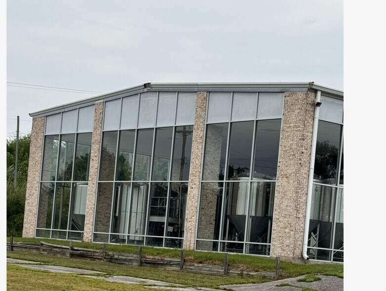 More Photos Of 1510 York Rd, Gettysburg Auto Dealership For Lease