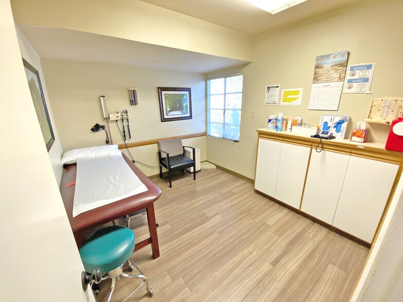 More Photos Of 2954 State St, Santa Barbara Medical For Sale