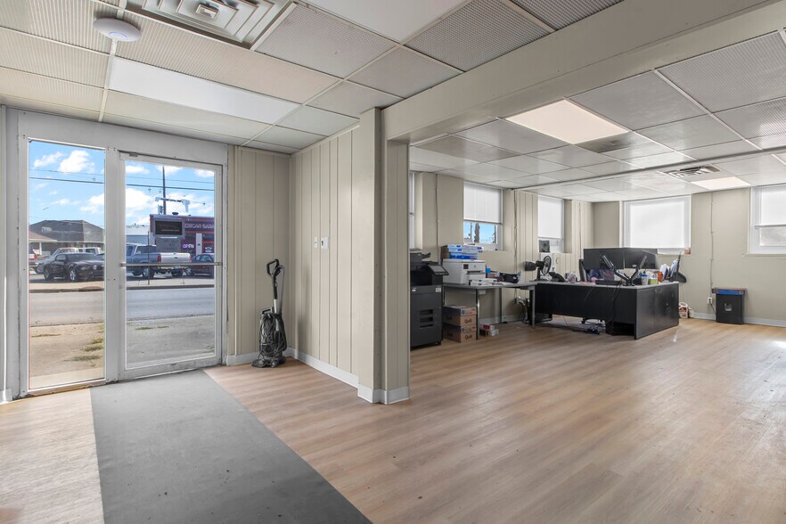 More Photos Of 510 Indianapolis Ave, Lebanon Warehouse For Sale