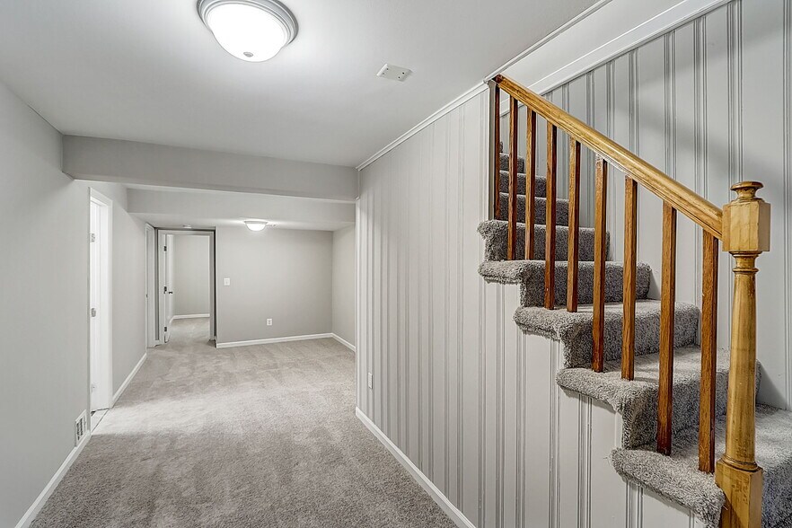 More Photos Of 872 Bellevue St SE, Washington Apartments For Sale