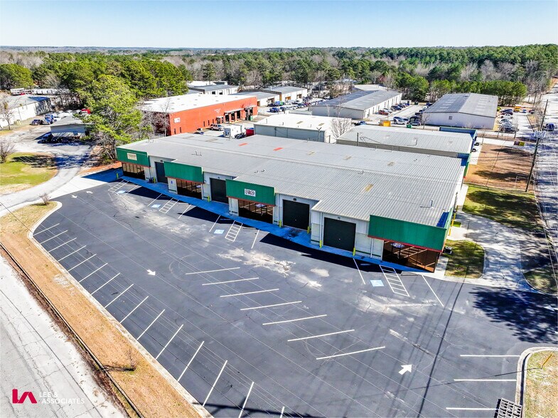 More Photos Of 1601 Lester Rd, Conyers Light Distribution For Lease