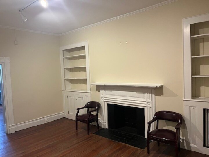 More Photos Of 112 N Cameron St, Winchester Office For Lease