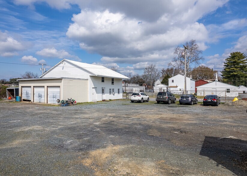 More Photos Of 507 Dover St, Easton Warehouse For Sale