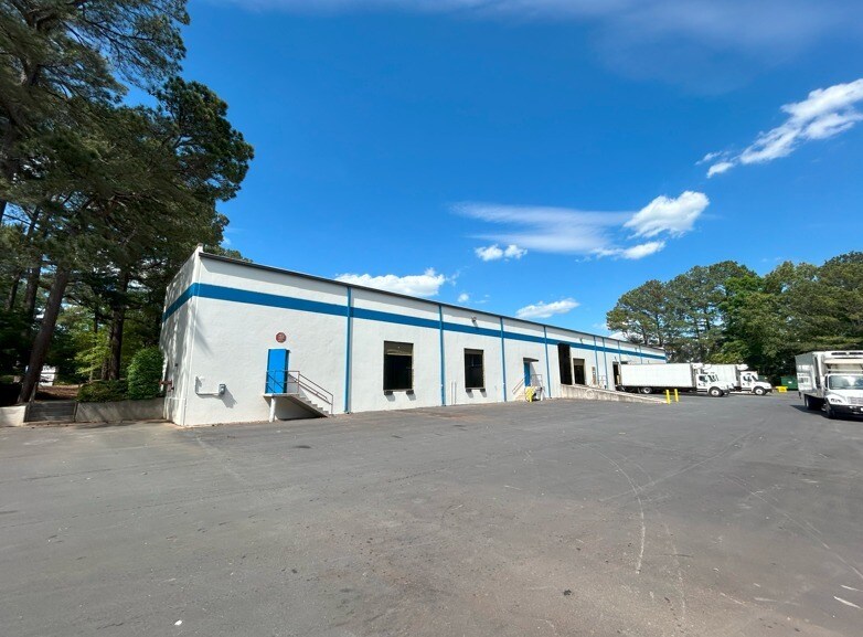 More Photos Of 1640 Sands Pl Se, Marietta Distribution For Lease