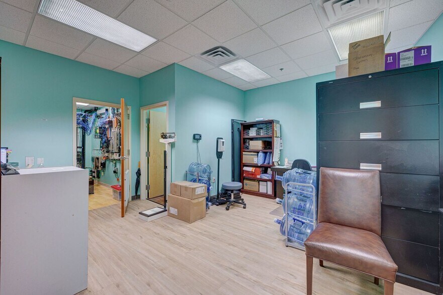 More Photos Of 1717 Shipyard Blvd, Wilmington Medical For Lease