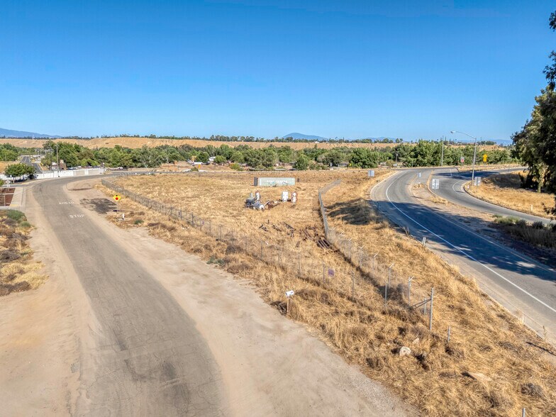 More Photos Of Angus Ln @ E Roberts Ln, Bakersfield Land For Sale