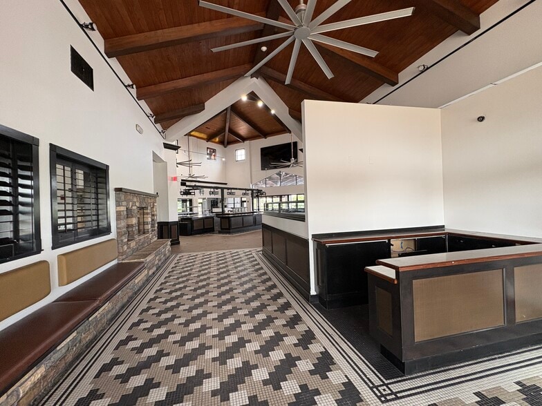 More Photos Of 15500 SW 29th St, Miramar Restaurant For Lease